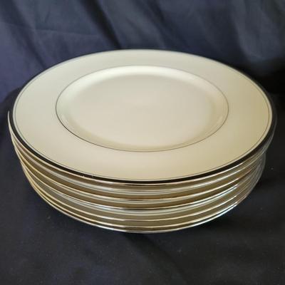Eight Place Setting Franciscan Masterpiece China and More (SR-DW)