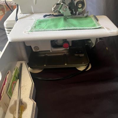 Simplicity Serger (SR-MG)