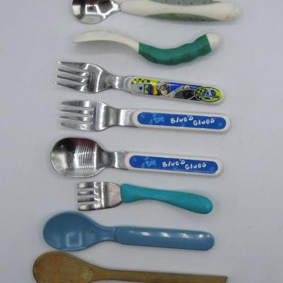 Lot of Toddler Baby Feeding Spoons & Forks Blues Clues Star Wars