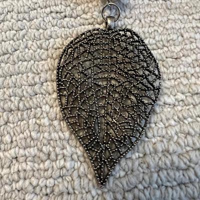 Pashmina & More Scarves Plus Straw Hat, Umbrellas & Belt (BR2-RG)