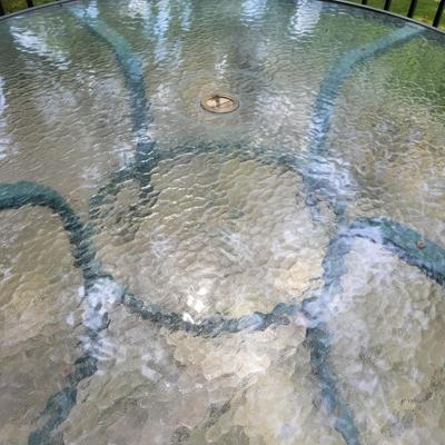 Patio Table and Chairs (P-DW)