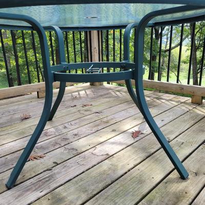 Patio Table and Chairs (P-DW)