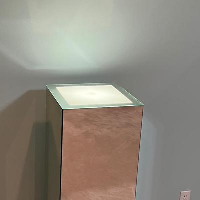 4FT Lighted Mirrored Pedestal ~ *Read Details