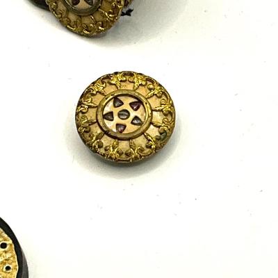 862 Antique Victorian , Folk Art , Glass Buttons