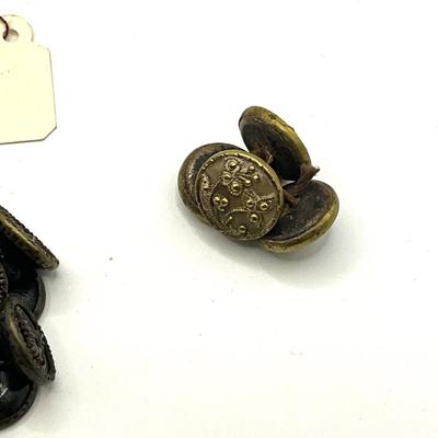 862 Antique Victorian , Folk Art , Glass Buttons