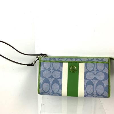 872 Coach Wristlet Wallet Signature â€œCâ€ Style