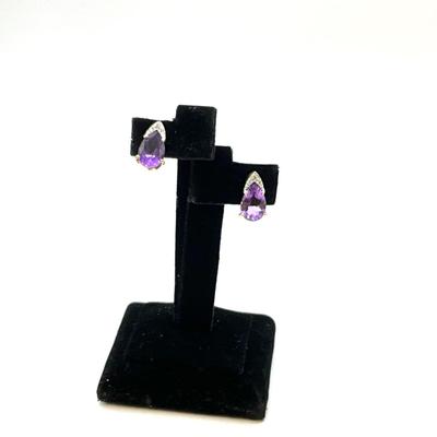 770 14k Yellow Gold Pear Shaped Amethyst and Diamond Pierced Earrings