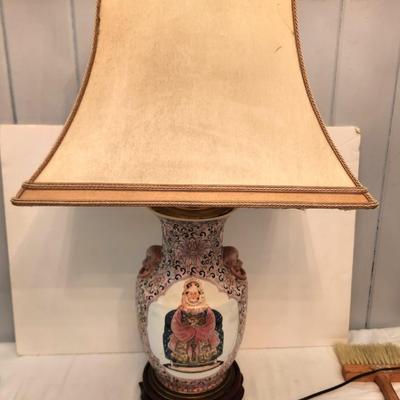 Lot #229  Vintage Decorative Asian Style Table Lamp