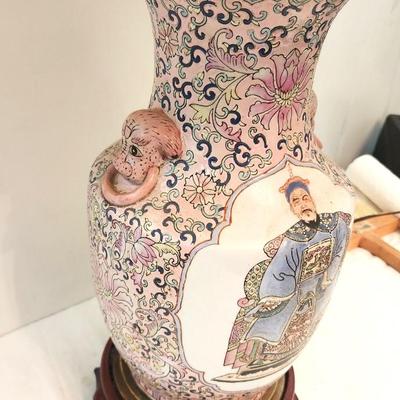 Lot #229  Vintage Decorative Asian Style Table Lamp