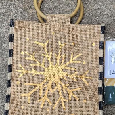 Burlap & Wood Handle Snowflake Bag & Calender