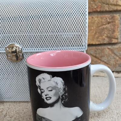 New Marilyn Monroe Coffee Cup and Metal Treasure Box
