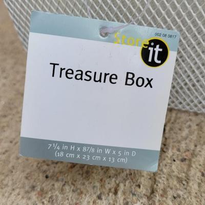 New Marilyn Monroe Coffee Cup and Metal Treasure Box