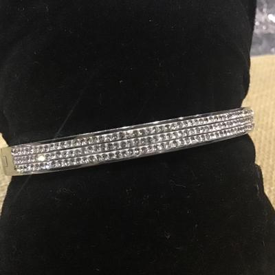 Beautiful Stainless Steel Faux Diamond Hinged Bracelet
