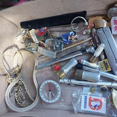 LARGE COLLECTION OF POCKET KNIVES, WATCHES, LAPEL PINS, SPACE STICKERS/PATCHES & MORE