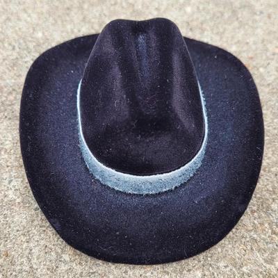 A: Cowboy Boot Earrings in a Cowboy Hat Jewelry Box