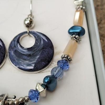 B: New Enamel Pendant Beaded Necklace and Earrings