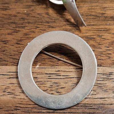 P: Brooch and Pendant lot