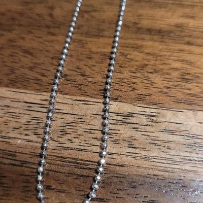 Z: Stone Necklaces and Chain