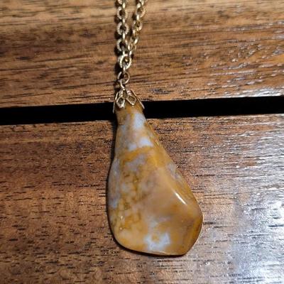 Z: Stone Necklaces and Chain
