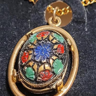 Ll: 1968 Sarah Coventry "Light of the East" Necklace