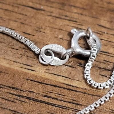 Qq: Black Onyx & Sterling Pendant and Sterling Italian Chain