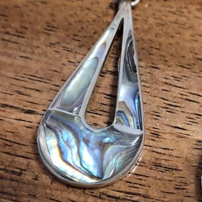 Tt: Shell & Alpaca Silver Earrings