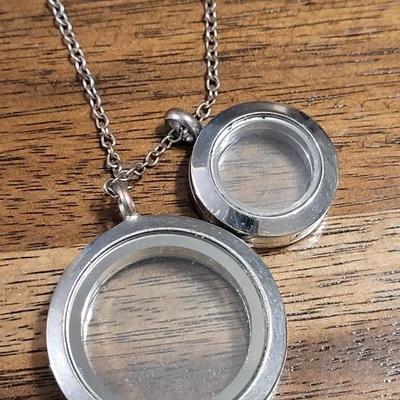 Zz: Large Glass Heart Necklace and Round Keepsake Box Necklace