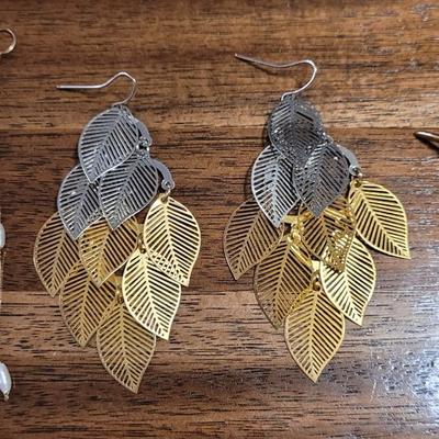 Fff: (3) Pairs of Earrings