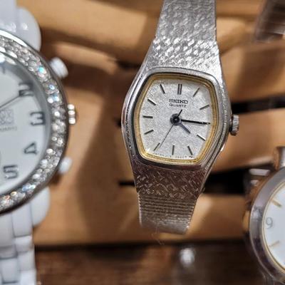 Ggg: Watch lot