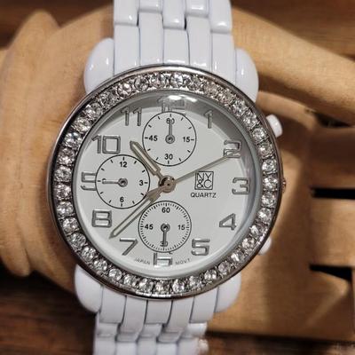 Ggg: Watch lot