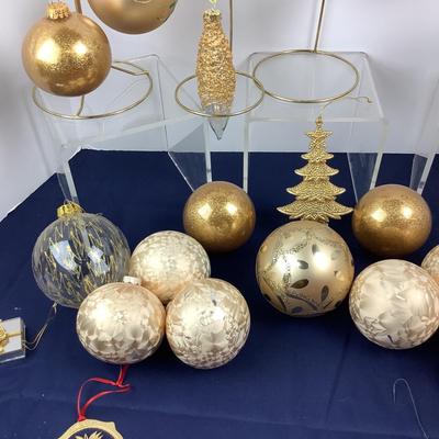 117 Gold Holiday Christmas Ornaments and Potpourri