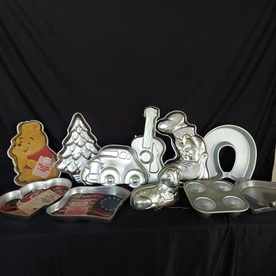 Vintage Wilton Cake Pans and More (K-BBL)