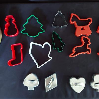 Vintage Wilton Cake Pans and More (K-BBL)