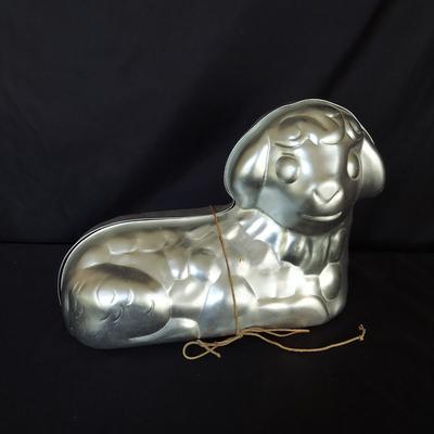 Vintage Wilton Cake Pans and More (K-BBL)