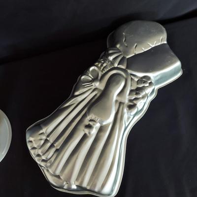 Vintage Wilton Cake Pans and More (K-BBL)