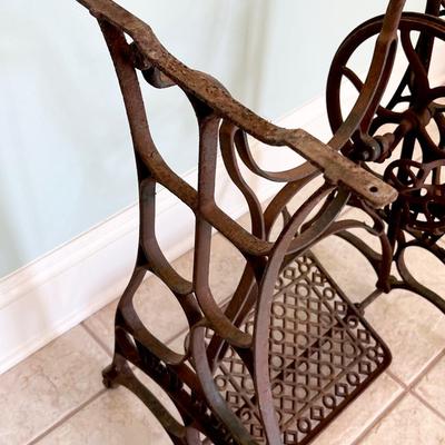 NEW HOME ~ Iron Treadle Sewing Machine Base ~ *Read Details