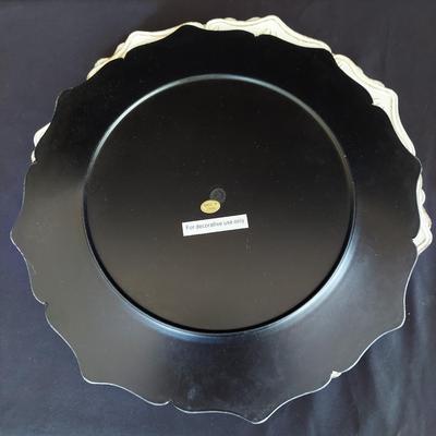 SLAH Verde and Cinnabar Dishes (K-BBL)