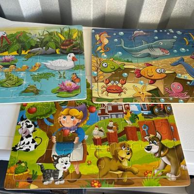 Cardboard puzzles