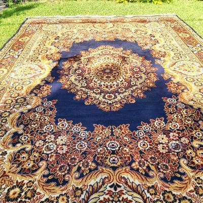 Lot #255  Large Contemporary Room Sized Rug with Traditional Styling