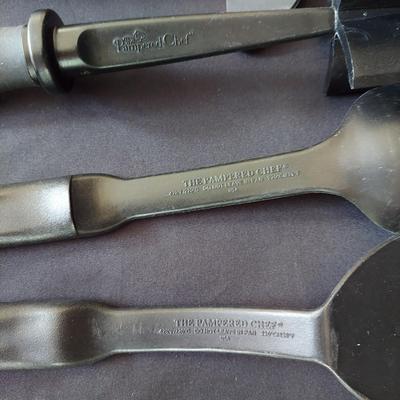 Pampered Chef Kitchen Gadgets and Utensils (K-BBL)