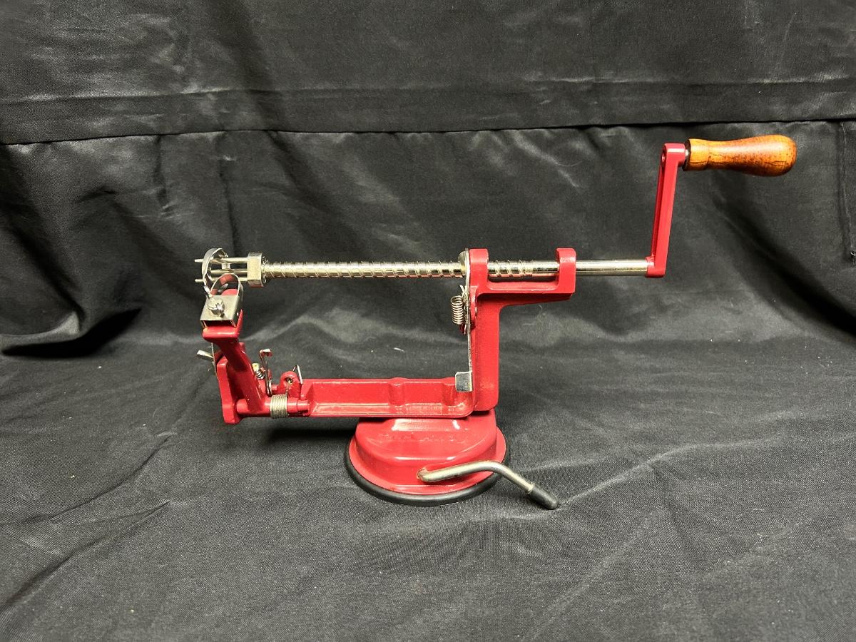 Modern Counter Sitting Apple Peeler Suction Cup Base Peel Away Hand