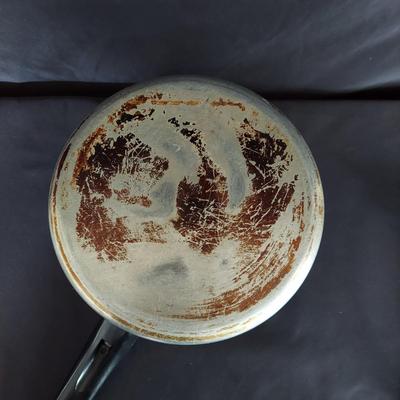 Vintage Pressure Cooker and Chafing Dish (K-BBL)