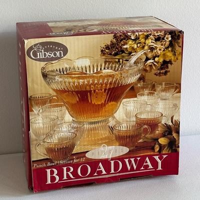 GIBSON ~ Broadway Punch Bowl ~ New In Box