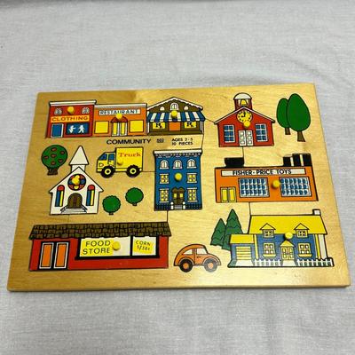 Fisher Price Wooden Puzzles & "Snoopy" Puppy on a Leash (BO-KL)