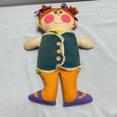 Collection of Raggedy Ann Dolls, Stuffed Animals & Children's' Books (BO -KL) (