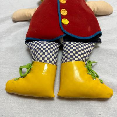 Collection of Raggedy Ann Dolls, Stuffed Animals & Children's' Books (BO -KL) (