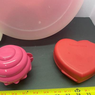 Tupperware Lot