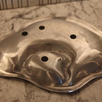 Large Shell Shaped Bowl with Dip
