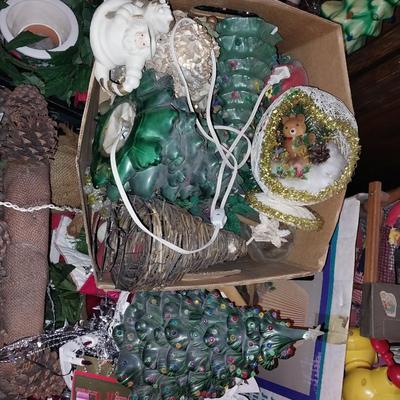 ANTIQUE VANITY-HOLIDAY-CHRISTMAS BLOW MOLDS-VINTAGE TOYS-FIGURINES & MORE