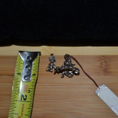 LOT 86   DISNEY BRACELET CHARMS